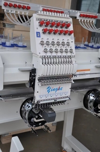 Máy thêu tự động và vi tính YH 1202 bán chạy, 2 đầu 12 kim, có mũ/phẳng/đồ may mặc, sản xuất tại Trung Quốc - Product Image 3