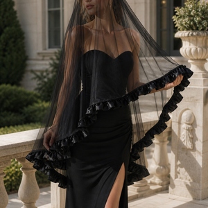 YouLaPan Black Gothic Long Bridal Wedding Veil Suitable for Bachelorette Parties and Costume Balls Without a Hair Comb M41-B - Product Image 3