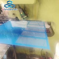 Panier d'autoclave en treillis perforé en fil d'acier galvanisé, filtres haute efficacité, traitement par pliage, poli brillant