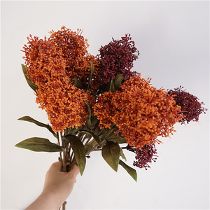 Branche de Skimmia artificielle au toucher réel pour décoration de centre de table de mariage, tiges de verdure par prénom et nom de famille - Product Image 2