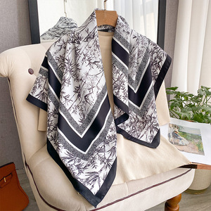 Nuova Sciarpa Marrone Stile Western con Motivo Cashew, Semplice e Lussuosa, 90cm, in <span class=keywords><strong>Seta</strong></span> Twill, Disponibile in Diversi Stili - Product Image 3