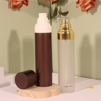 Nouvelle arrivée 100ml PET Fine Mist Spray Bottle Foggy Cosmetic Make-up Fixer avec capuchon sans poussière pour l'emballage des soins de la peau