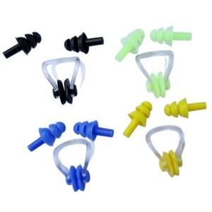 Juego de tapones para los oídos con clip para la nariz, a prueba de polvo, impermeable, insonorizado, material de silicona suave, universal para deportes de natación y vadeo - Product Image 5