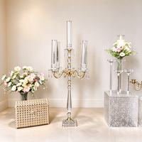 Candélabre de luxe à 5 bras en cristal, chandelier en verre transparent pour église, centre de table et décorations de fond pour mariages et fêtes