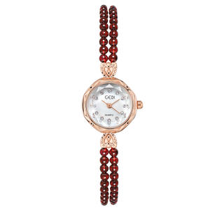 Nouvelle montre pour femme, style vintage, design unique, montre-bracelet à quartz haut de gamme, étanche - Product Image 1