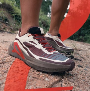 Chaussures de course sur sentier unisexes à blocs de couleur en mesh, semelle extérieure en caoutchouc antidérapante, lacets, chaussures de sport pour la randonnée en montagne et le trekking en plein air - Product Image 4
