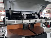 Scie à profilés en aluminium CNC entièrement automatique de haute précision 29000W 380V, machine de découpe à angle arbitraire pour portes, fenêtres et murs