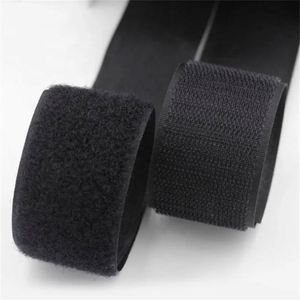Bande auto-agrippante ignifuge, adhésif double face avec caractéristiques ignifuges pour diverses occasions et environnements - Product Image 1