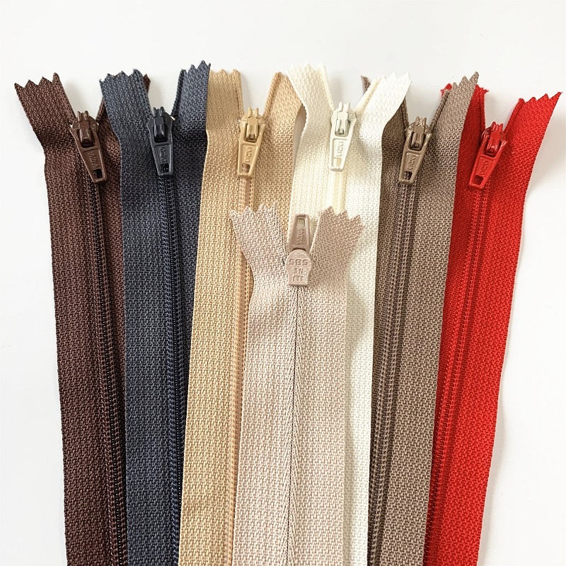 Cremallera Invisible De Nylon – Color Luz Azul, Longitud 55 Cm, Para Costura Y Manualidades
