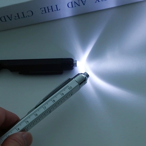 Pena Multifungsi 9 in 1 Pembuka Botol GPT Lampu LED Stylus Obeng Pena Produksi Kustom Dapat Dicetak Pena untuk Berkemah - Product Image 3
