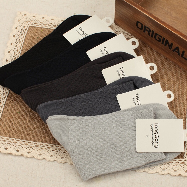 Мужские хлопковые деловые носки Htop из бамбукового волокна с индивидуальным дизайном, черные