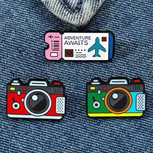 Insignia <span class=keywords><strong>de</strong></span> Metal <span class=keywords><strong>para</strong></span> cámara Vintage, bonito billete <span class=keywords><strong>de</strong></span> avión, accesorios <span class=keywords><strong>de</strong></span> joyería <span class=keywords><strong>de</strong></span> aleación, decoración con tema cruzado, Pin <span class=keywords><strong>de</strong></span> Anime, Material <span class=keywords><strong>de</strong></span> latón suave - Product Image 2