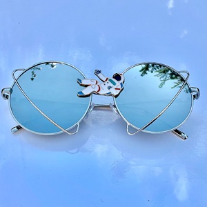 Gafas de Sol Redondas de Metal para <span class=keywords><strong>Mujer</strong></span>, Certificadas por la CE, Artículos Decorativos Modernos y a la Moda que Brindan Protección UV Esencial - Product Image 2