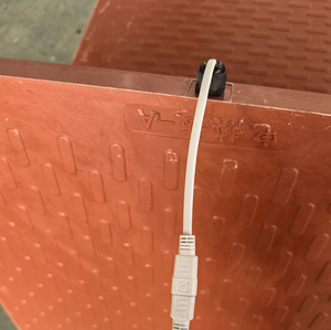 Tapis chaud de porcelet de plaque thermique de haute qualité 1.1*0.6 M pour le coussin chauffant électrique de Cages d'animaux - Product Image 3