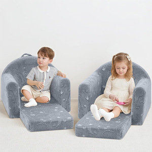Fauteuil pliant pour enfants Giving Tree avec repose-pieds pour les tout-petits de 2 ans et plus, couleur bleue - Product Image 1