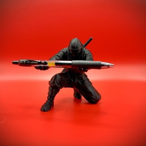 Figura de Ninja Impresa en 3D, Soporte para Bolígrafos y Organizador de Escritorio, Adorno Creativo, Porta Lápices para Decoración de Habitaciones - Product Image 3