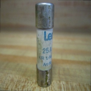 ฟิวส์ 307-959 ของแท้ใหม่สำหรับการป้องกันไฟฟ้าในอุตสาหกรรมและการบำรุงรักษาอุปกรณ์ - Product Image 1