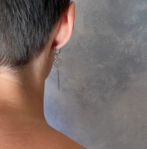 316L Acero Quirúrgico Hipoalergénico Flor Colgante <span class=keywords><strong>Aro</strong></span> <span class=keywords><strong>Barcelona</strong></span> Símbolo Pendientes Panot <span class=keywords><strong>Barcelona</strong></span> Panot Pendientes - Product Image 4