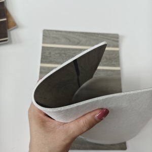 Suelo de Linóleo de PVC de 2 mm de Alta Calidad y <span class=keywords><strong>Económico</strong></span> para Interiores con Respaldo de Fieltro, Suave al Tacto, Fácil de Limpiar, Libre de Contaminación - Product Image 3