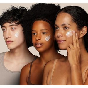 SKIN1004 Crema Lenitiva alla Centella 75Ml, Idratante Viso per Tutti i Tipi di Pelle - Product Image 4