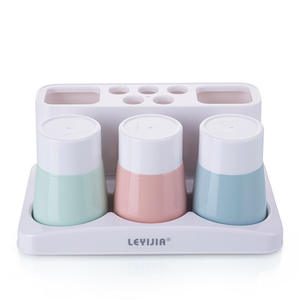 Ensemble porte-brosses à dents Leyijia avec gobelets, support de rangement rectangulaire pour salle de bain, nettoyage facile, style familial pour trois personnes - Product Image 1