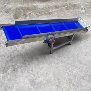 Sistema de Elevación Automático Industrial de Acero Inoxidable con Motor de 220V, 1 Año de Garantía, Cinta Transportadora de PVC y Elevador de Cangilones Inclinado - Product Image 6