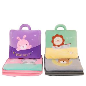 AIFEI TOY Multifunktionales 2-in-1 PP-Baumwolle Besticktes Cartoon-förmiges Plüschkissen-Decke Set Anpassbar für Auto/Büro - Product Image 3
