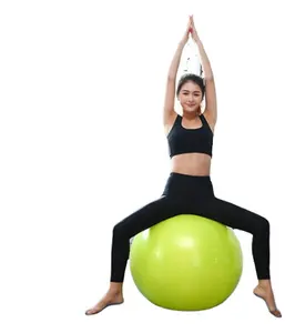 Bola Gym Latihan Keseimbangan Yoga Bola Yoga PVC Antiburst Multiwarna dengan Pompa Udara