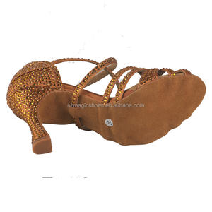 Zapatos de baile latino de color tostado personalizados con diamantes de imitación tacón alto 9CM <span class=keywords><strong>sandalias</strong></span> de moda para <span class=keywords><strong>mujer</strong></span> <span class=keywords><strong>suela</strong></span> blanda - Product Image 4