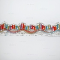Dentelle de luxe perlée avec cordon et sequins, bordure ondulée festonnée brodée pour la décoration d'Abaya, Kaftan, Baju Kurung