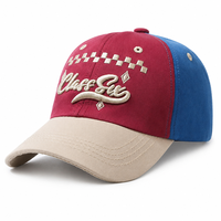 Gorra de streetwear con bloque de color azul burdeos, bordado de clase seis, diseño a cuadros de carreras, seis paneles y visera curva