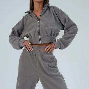 Conjunto de Pantalones y Chaqueta Deportivos de Felpa Polar con Logotipo Personalizado OEM, Ropa de Salón Transpirable para Mujer, Invierno, Sexy - Product Image 2