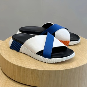 Nouvelles Chaussures de Luxe de Créateur pour Homme, Style Décontracté Marche, pour Intérieur et Extérieur, en Cuir Véritable avec Semelle Épaisse en Caoutchouc, Type Mule - Product Image 4