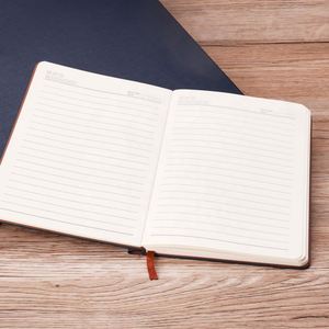Ensemble cadeau de carnet à couverture rigide promotionnel pour entreprises haut de gamme avec 100 feuilles, porte-cartes, porte-clés, boîte cadeau pour événement du Nouvel An - Product Image 4