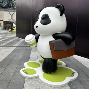 Figura de Dibujos Animados Personalizada, Estatuas de Panda de Tamaño Real para Decoración de Interiores, Escultura de Resina OEM - Product Image 3