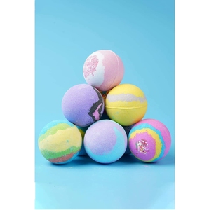 Coffret Cadeau de Bombes de Bain Artisanales Personnalisées Style Mignon – Vente en Gros de Boules de Sel Hydratantes pour Bain Moussant et Spa pour Femmes - Product Image 1
