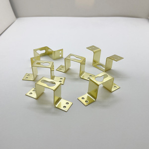 Clips de fixation pour câbles en fer à 4 trous, support de montage dissimulé pour un câblage sécurisé - Product Image 1