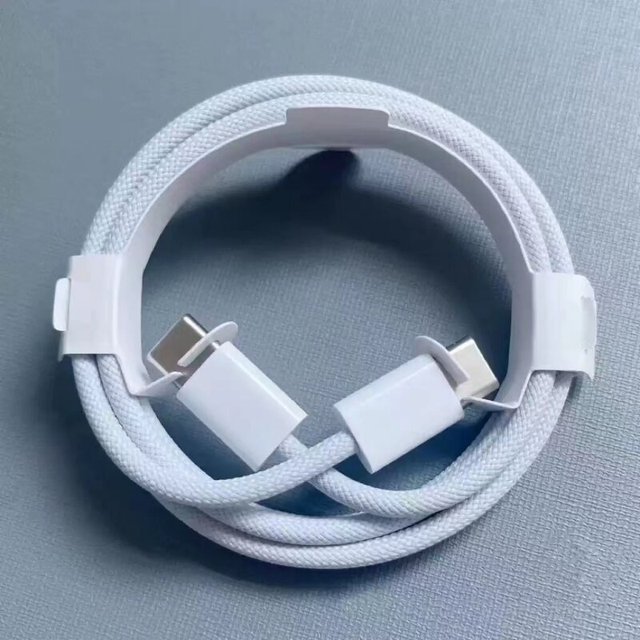 30W PD Fast Charging USB-C to USB-C Braided Cable for iPhone 15/16 Pro Max,Nylon Data Transfer Cord 1M