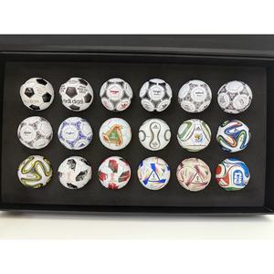 18 pièces/ensemble, ornements de fans de la Coupe du monde, objets de collection, matchs de football mondial de 1970 à <span class=keywords><strong>2022</strong></span>, mini ballon de football commémoratif, boîte cadeau, perles focales - Product Image 4