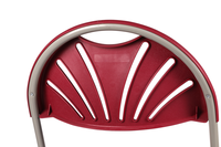 Chaise pliante en plastique rouge avec structure métallique, confortable, portable, légère, design moderne, pour jardin, extérieur, école, entrepôt
