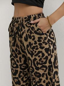 กางเกงขายาวทรงตรงพิมพ์ลายเสือดาวผ้าชีฟองสำหรับผู้หญิงสไตล์ Old Money ระบายอากาศได้ดี เป็นมิตรกับสิ่งแวดล้อม เอวสูง ทรงหลวม ยางยืด สีน้ำตาล พร้อมเชือกผูก - Product Image 6