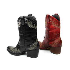 Nouveau Style occidental <span class=keywords><strong>mi</strong></span>-<span class=keywords><strong>mollet</strong></span> vache fille <span class=keywords><strong>bottes</strong></span> Vintage en <span class=keywords><strong>cuir</strong></span> Rivet couture Designer femmes chaussures <span class=keywords><strong>bottes</strong></span> Logo personnalisé - Product Image 4