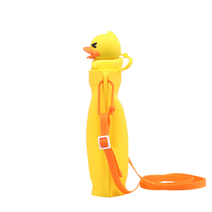 2021 tendencias niños botella de agua mini de dibujos animados de <span class=keywords><strong>amazon</strong></span> de silicona libre de BPA, lindo botella de agua botella de dibujos animados de animales plegable botella de agua plegable para <span class=keywords><strong>la</strong></span> venta al por mayor - Product Image 2