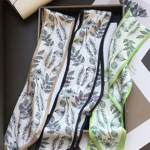 Écharpe fine à motif floral artistique style croquis au crayon pour femme, ruban de mode pour cheveux, tresses, sacs, ceintures de taille et robes - Product Image 2