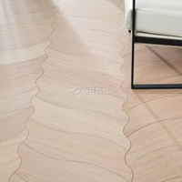 Mehrschichtiges Massivholz-Parkett für den Innenbereich Weißeiche Modernes Wohnzimmer Badezimmer Maßgefertigter Bodenbelag