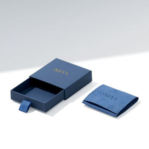 Caja de Embalaje para Joyería en Oferta, Bolsa de Microfibra, Logotipo Personalizado, Caja de Regalo de Cartón para Collar y Pulsera, Grabado en Relieve, Cierre Magnético - Product Image 4
