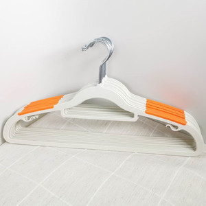 Máquina para fabricar y producir perchas de plástico para ropa en grandes cantidades - Product Image 6