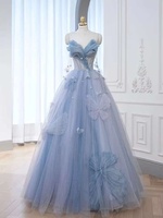 Robe de Quinceañera Bleu Ciel Enchantant en Tulle Brodé, Col Cœur avec Papillons Faits Main, Robe de Bal pour Soirées et Événements
