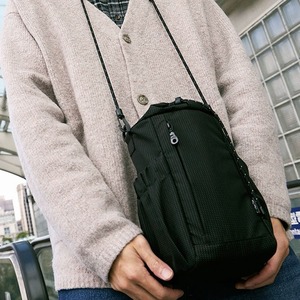 Mochila KEIRYO Light Compact Explorer 13x24cm para Mujer, Disponible en Taiwán - Product Image 1