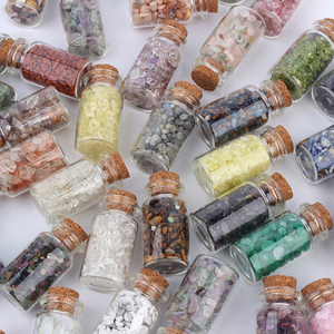 Bouteille en verre en gros avec éclats de cristal et gravier de pierres précieuses de chakra naturelles pour la lithothérapie, idéale pour les cadeaux - Product Image 3